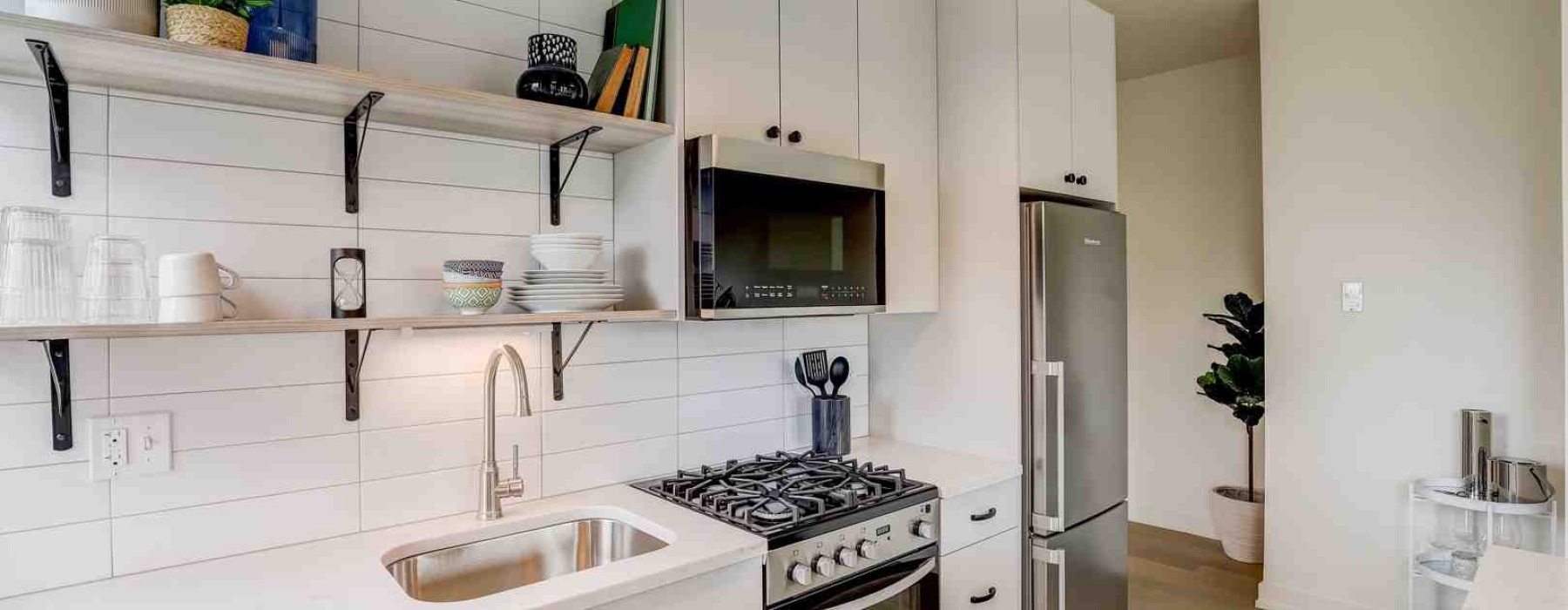 quartz countertops modern kitchen