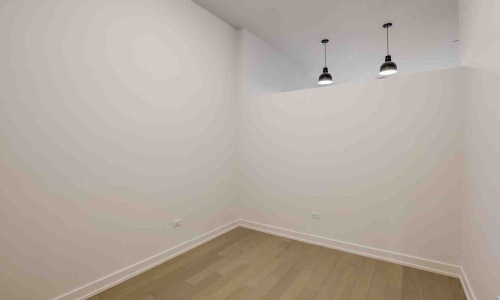 1 bedroom loft apartment open concept high ceilings industrial design