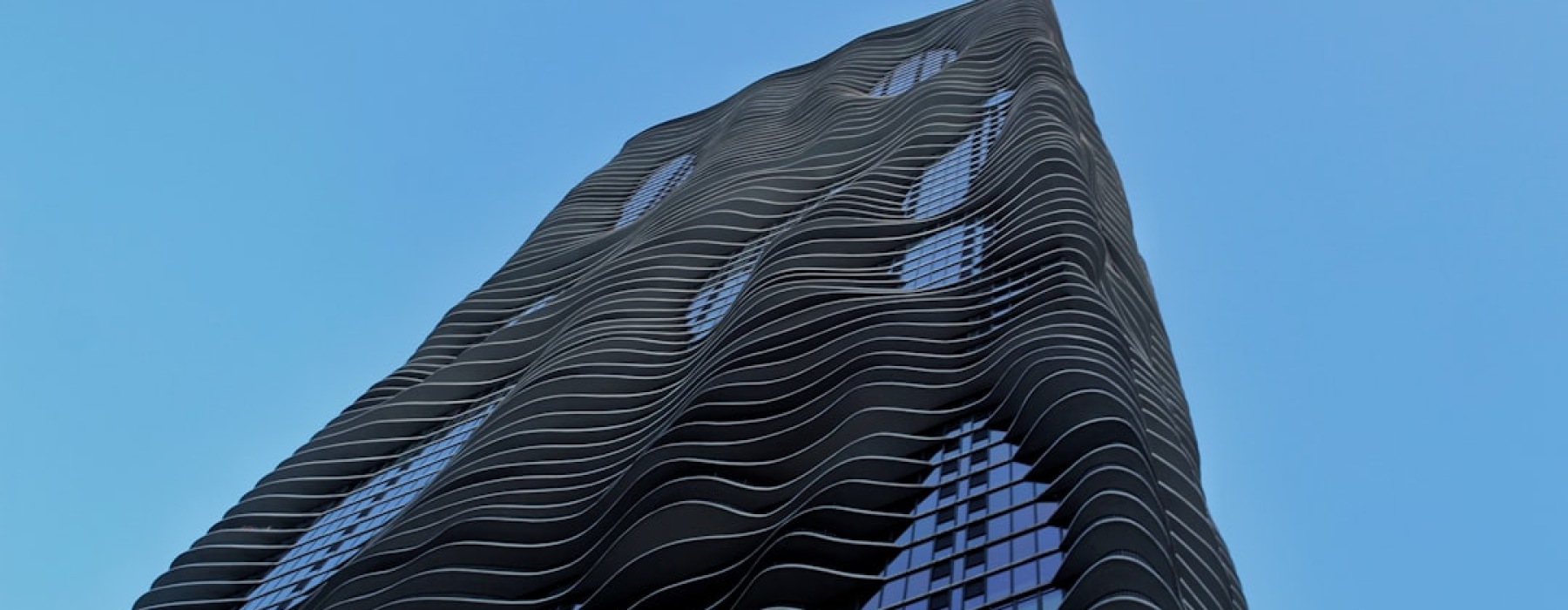 Modern residential building in Chicago - ARO Chicago apartments