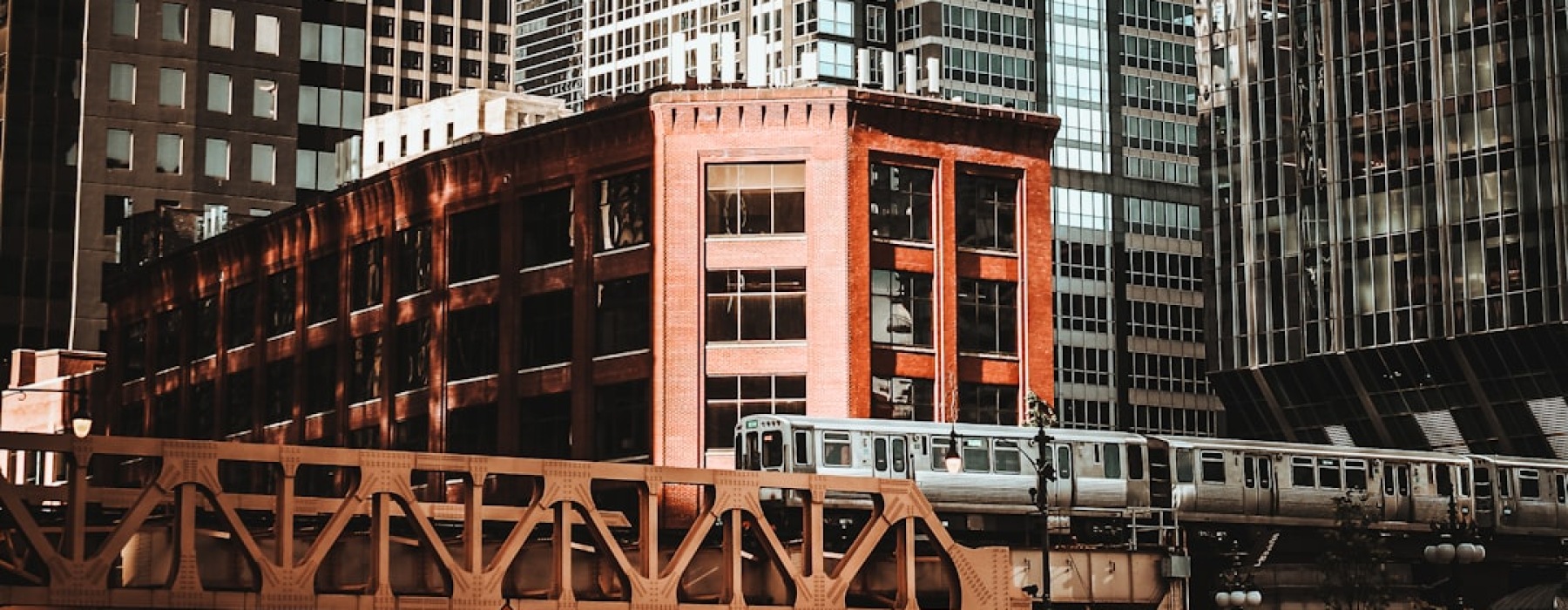 Chicago apartments near public transportation - Chicago apartments near public transportation